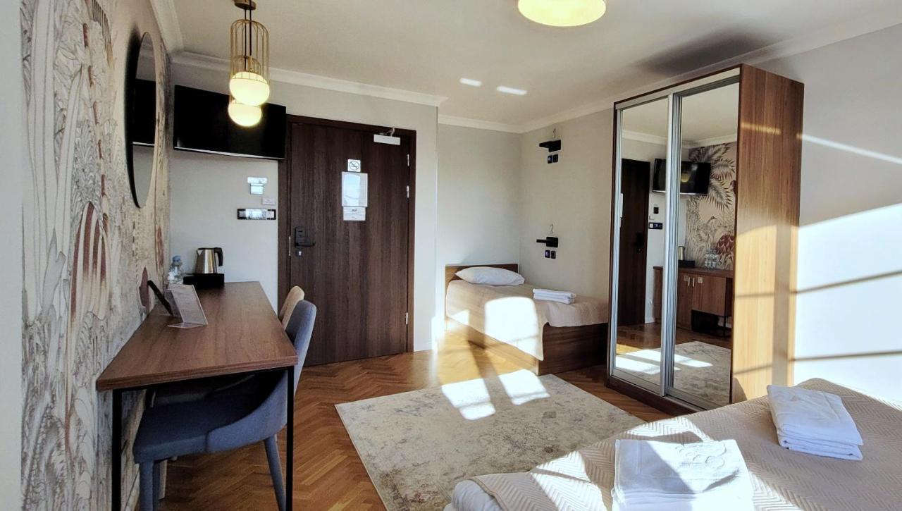Forrest Apartments & Hostel Gdańsk Extérieur photo